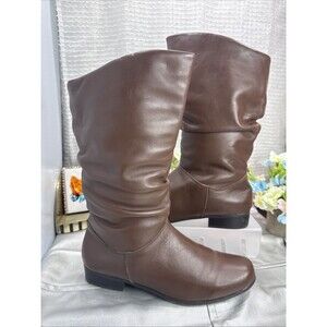 (B6)ST JOHN'S BAY JAMIE BROWN LEATHER BOOTS 10M
